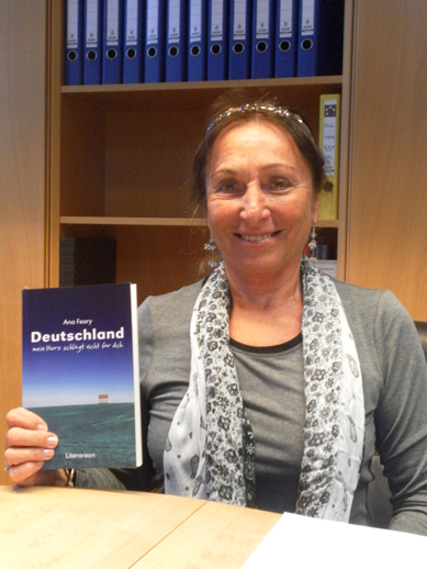 Ana Feory und ihr Buch Ana Feory und ihr Buch